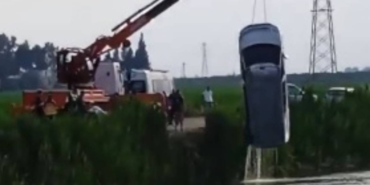 Minibüs sulama kanalına düştü, 3 kişi hayatını kaybetti