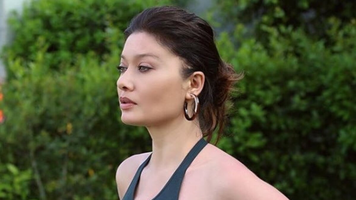 Nurgül Yeşilçay oy vermeye sevgilisiyle gitti: ‘Sandık başında foto çekmezsen de oyun geçerli oluyor değil mi’