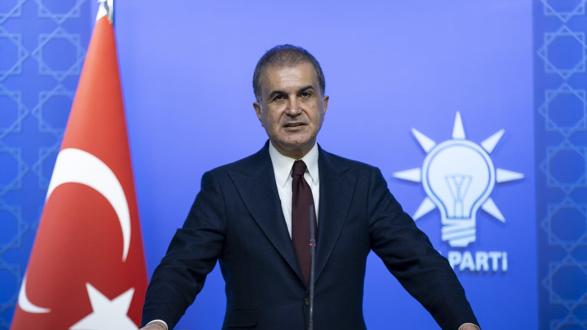 Ömer Çelik: Depremzedelere saygısızlık edenler karşılarında bizi bulacak