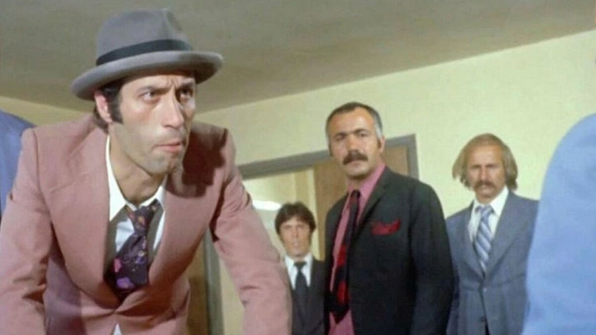 Sahte Kabadayı filminde “yok artık” dedirten hata! Kemal Sunal öyle bir şey yaptı ki…