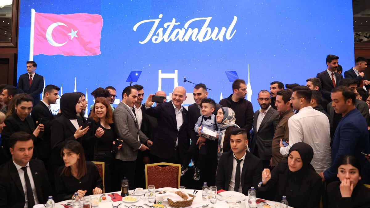 Süleyman Soylu’dan polislere: Çocuklarımızın emaneti sizdedir