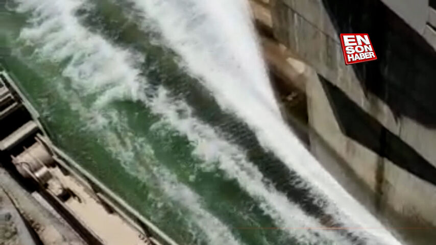 Tunceli Munzur Çayı’na uçan otomobildeki 3 genç aranıyor: Baraj kapakları açıldı