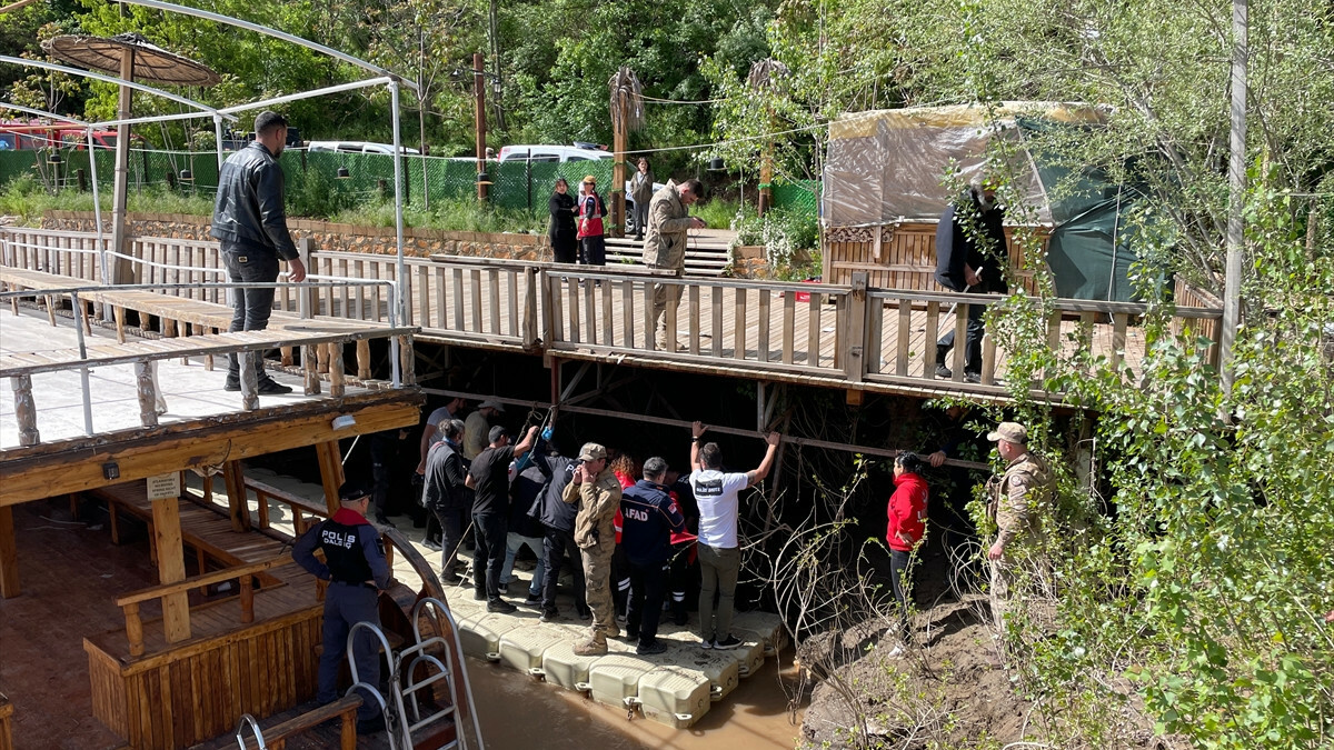 Tunceli’de Munzur Çayı’nda kaybolan gencin cansız bedenine de ulaşıldı