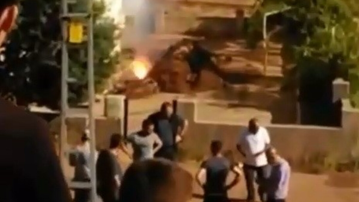 Adıyaman’da bahçe kazısı sırasında elektrik hattı patladı