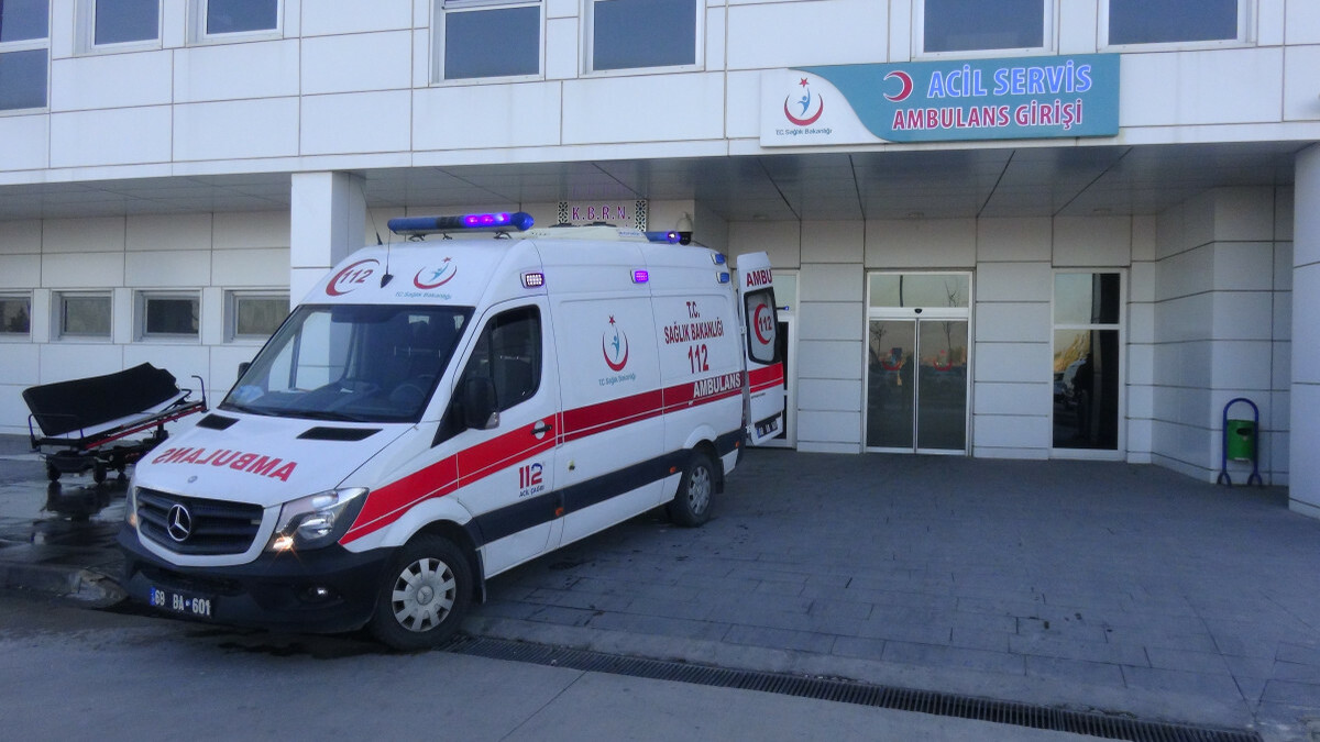 Aksaray’da halatı kopan asansör kabini boşluğa düştü: 1 yaralı
