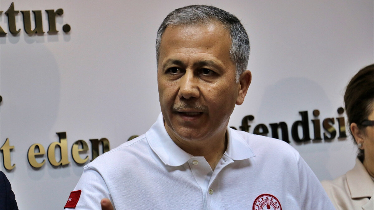 Ali Yerlikaya: Osmaniye’de 17 bin 797 kalıcı konutu bir yıl içerisinde teslim edeceğiz