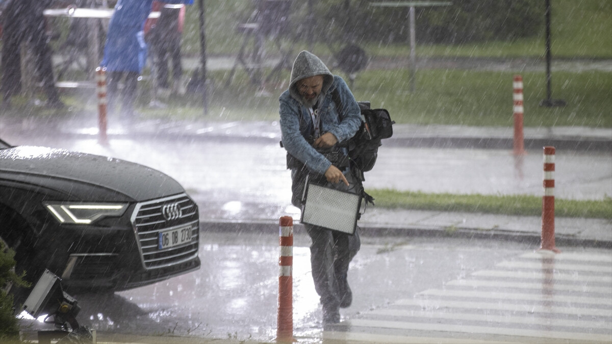 Ankara ve İzmir dahil 24 kente Meteoroloji’den sarı kodlu uyarı