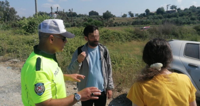 Antalya’da seyir halindeki araçta kavga eden çiftin kazası kamerada