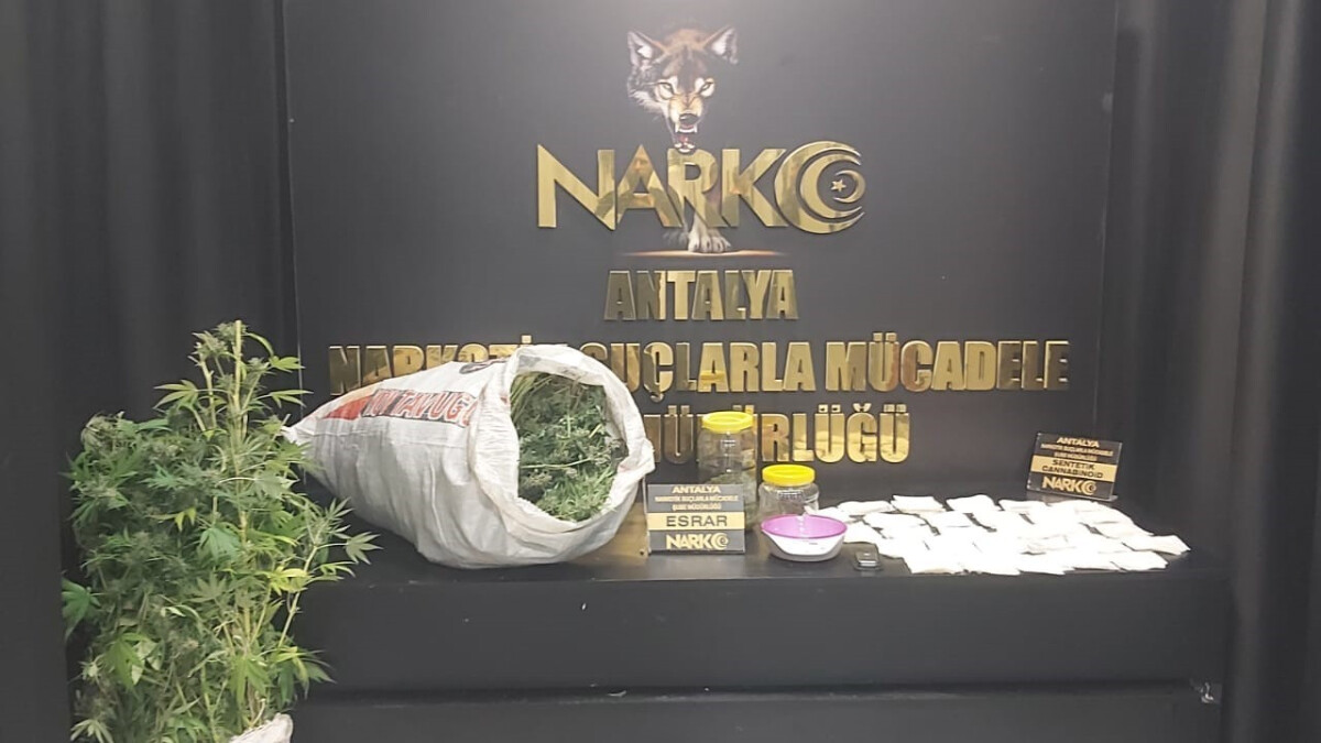 Antalya’da uyuşturucu tacirlerine operasyon
