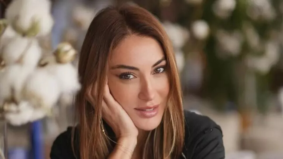 Arka Sokaklar’ın Bahar’ı Merve Oflaz amuda kalktı, yetmedi şov yaptı! “Aman dikkat güzelim”