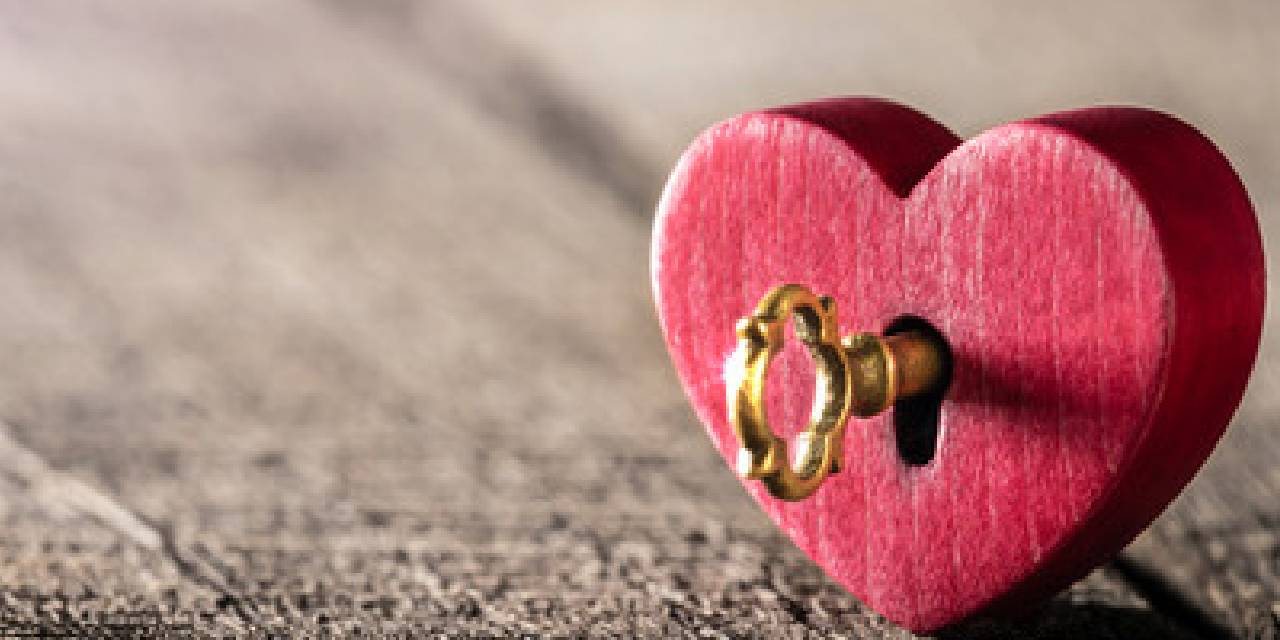 Aşkın şifresi çözüldü…Uzmanların dediklerine göre aşkın bir çok yönden şifresi mevcut.