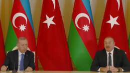 Azerbaycan Cumhurbaşkanı Aliyev açıklama yapıyor