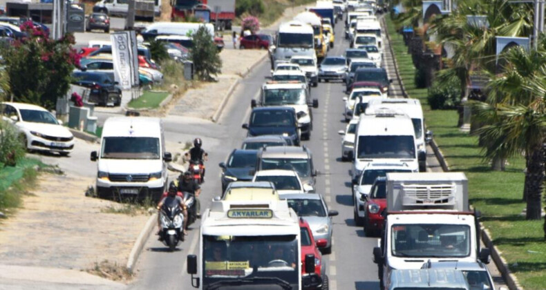 Bodrum’da bayram yoğunluğu: 1 günde 25 bin araç giriş yaptı