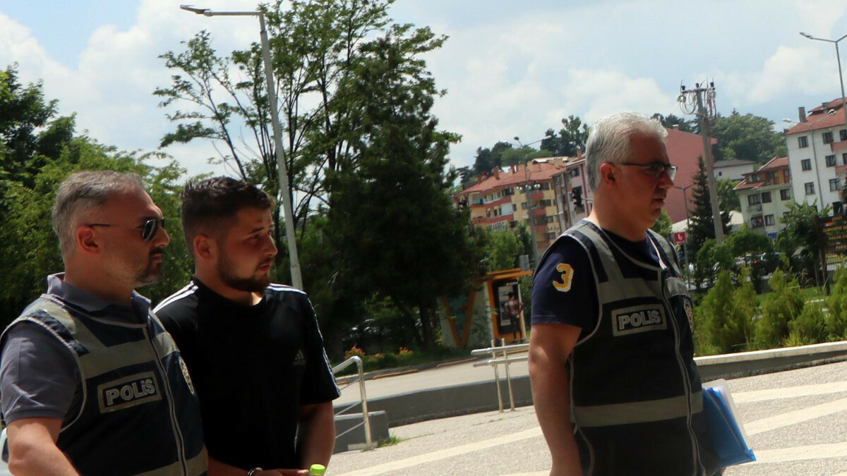 Bolu’da komşu dükkan sahibini vuran saldırgan adliyede