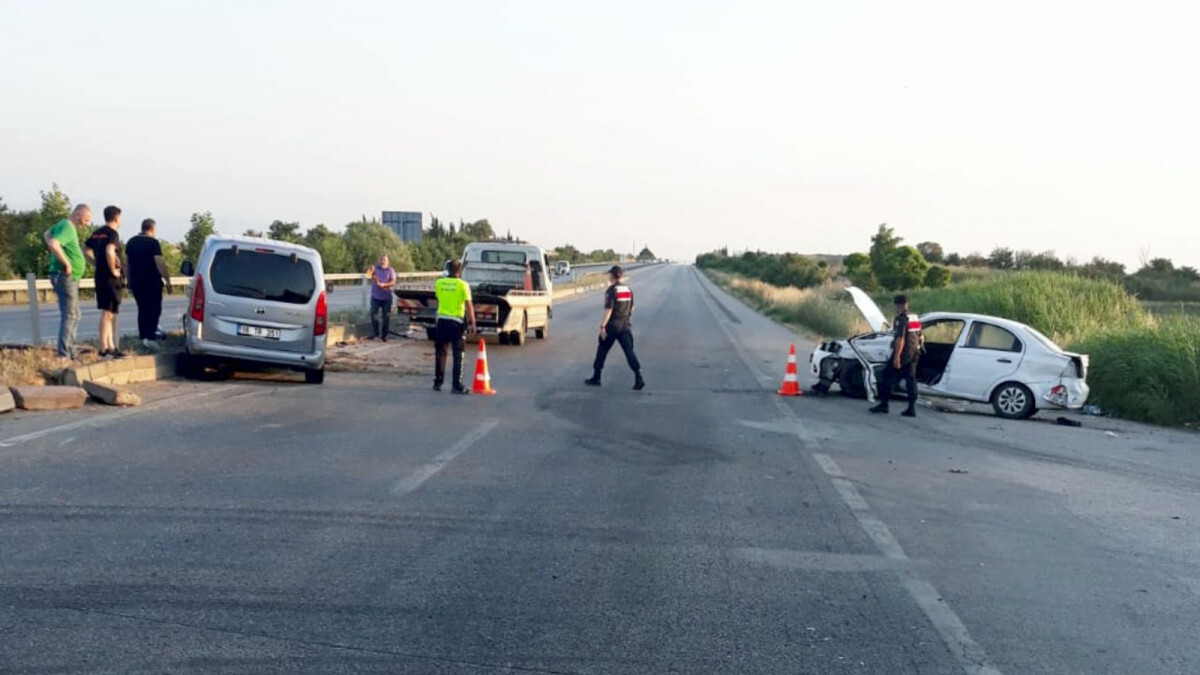 Bursa’da iki araç birbirine girdi: 7 yaralı