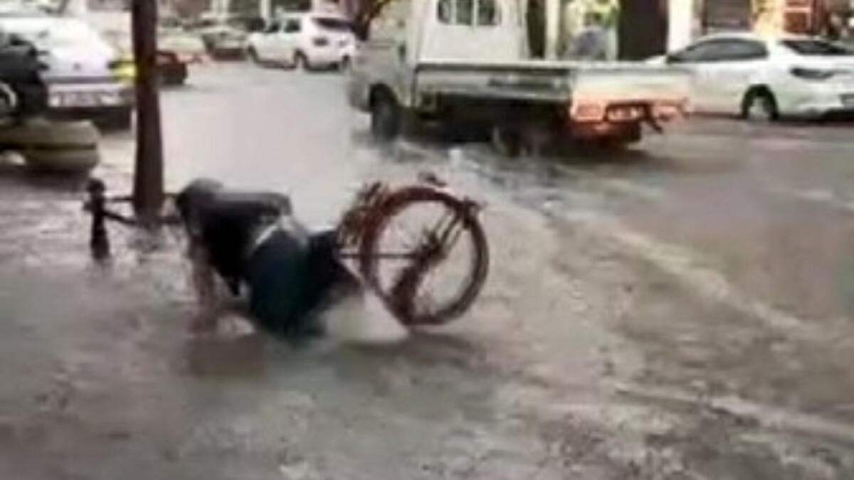 Bursa’da yağmurlu havada bisikletinin hazin sonu