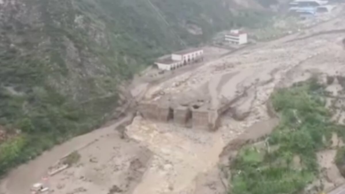 Çin’de toprak kayması felaketi! 4 ölü 3 kayıp