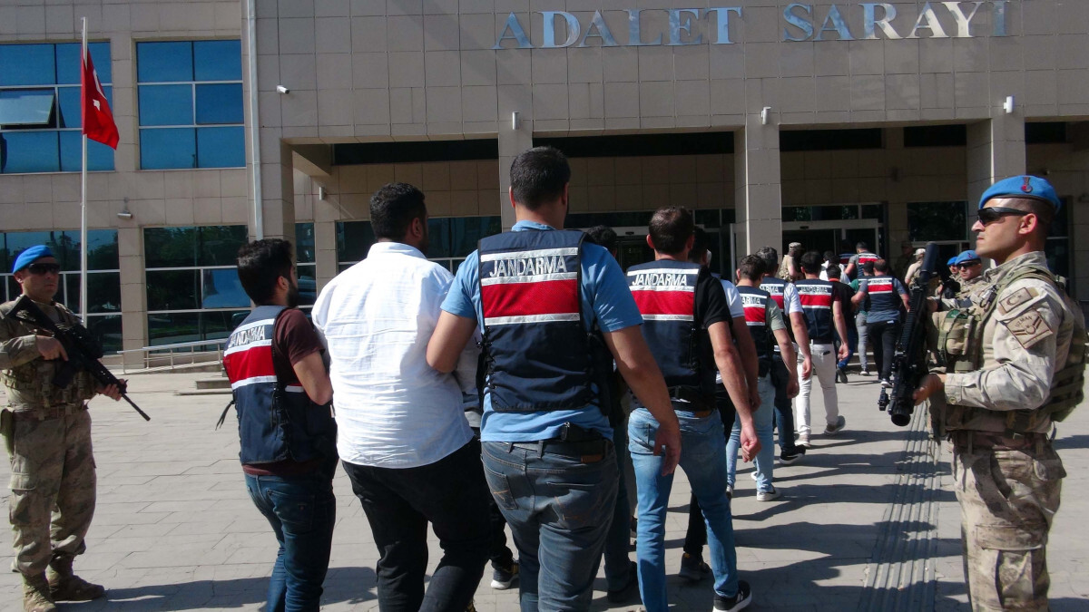 Çobanbey Sınır Kapısı’nda rüşvet operasyonu