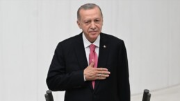 Cumhurbaşkanı Erdoğan, seçim çalışmalarına katılan gençleri aradı