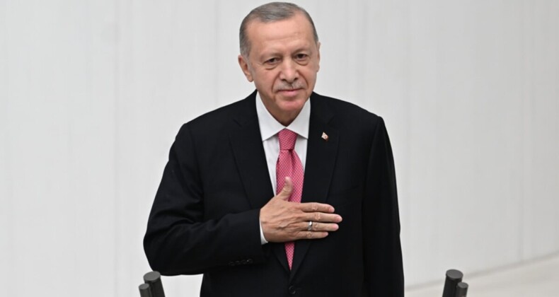 Cumhurbaşkanı Erdoğan, seçim çalışmalarına katılan gençleri aradı