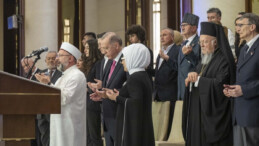 Cumhuriyet, Beştepe’deki törende dua edilmesinden rahatsız oldu