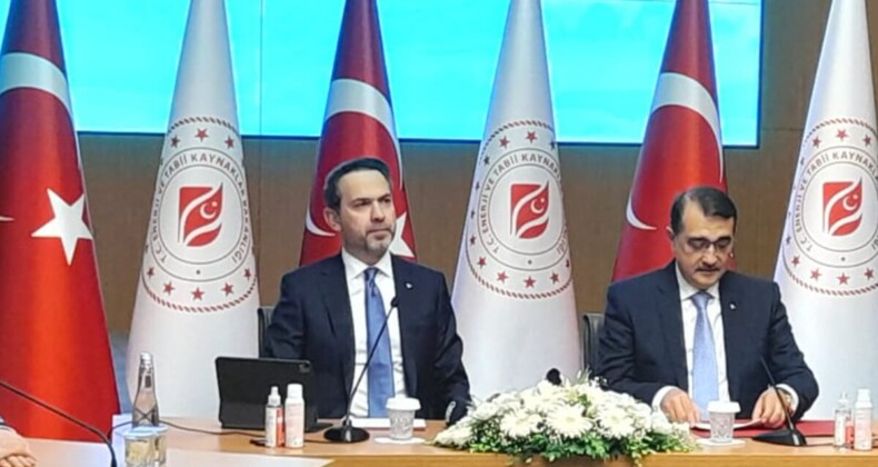 Enerji Bakanlığı’nda Alparslan Bayraktar dönemi: Görevi devraldı