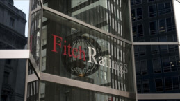 Fitch, 2023’te küresel ekonomide büyüme bekliyor