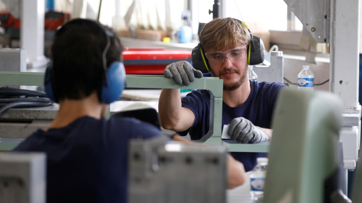 Fransa: Bazı meslekler için göçmen almamız şart