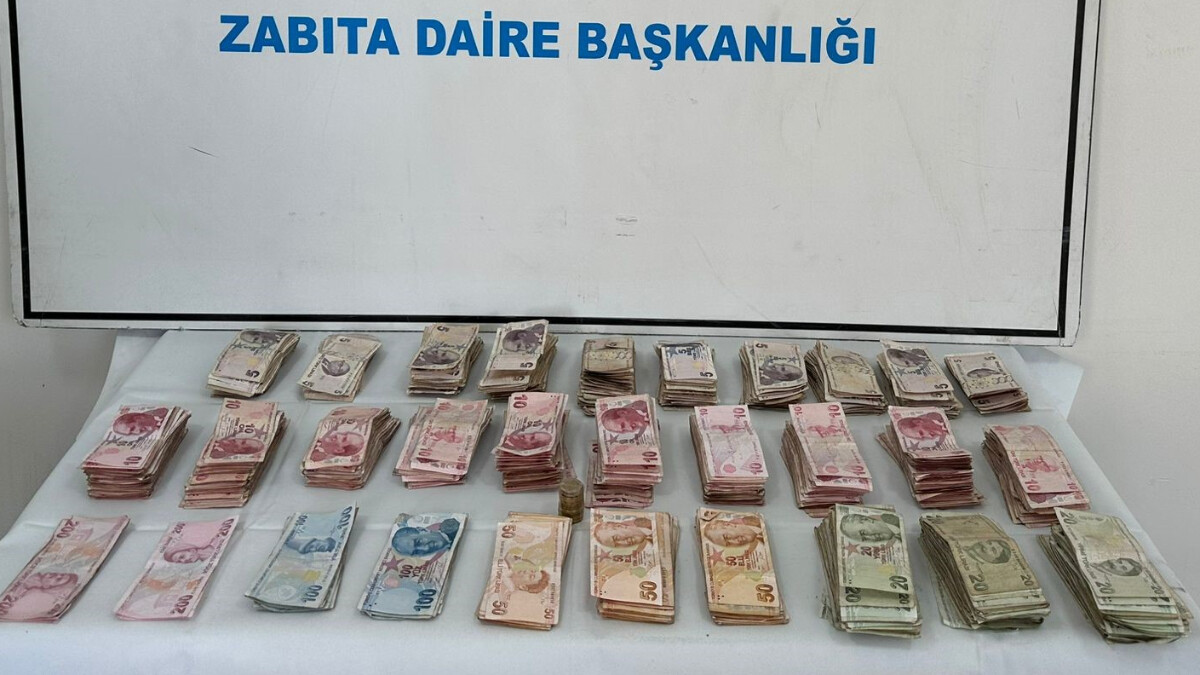 Gaziantep’te dilenciden çıkan para saymakla bitmedi