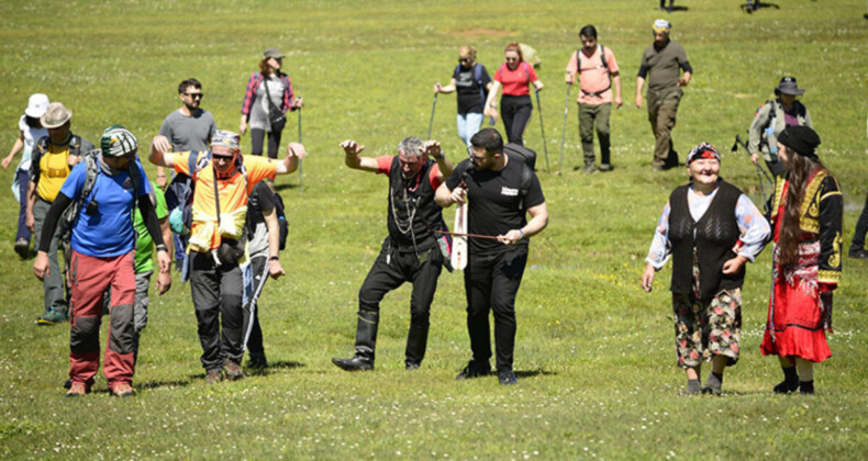 Giresun’da doğa sporcularından “otçu göçü”