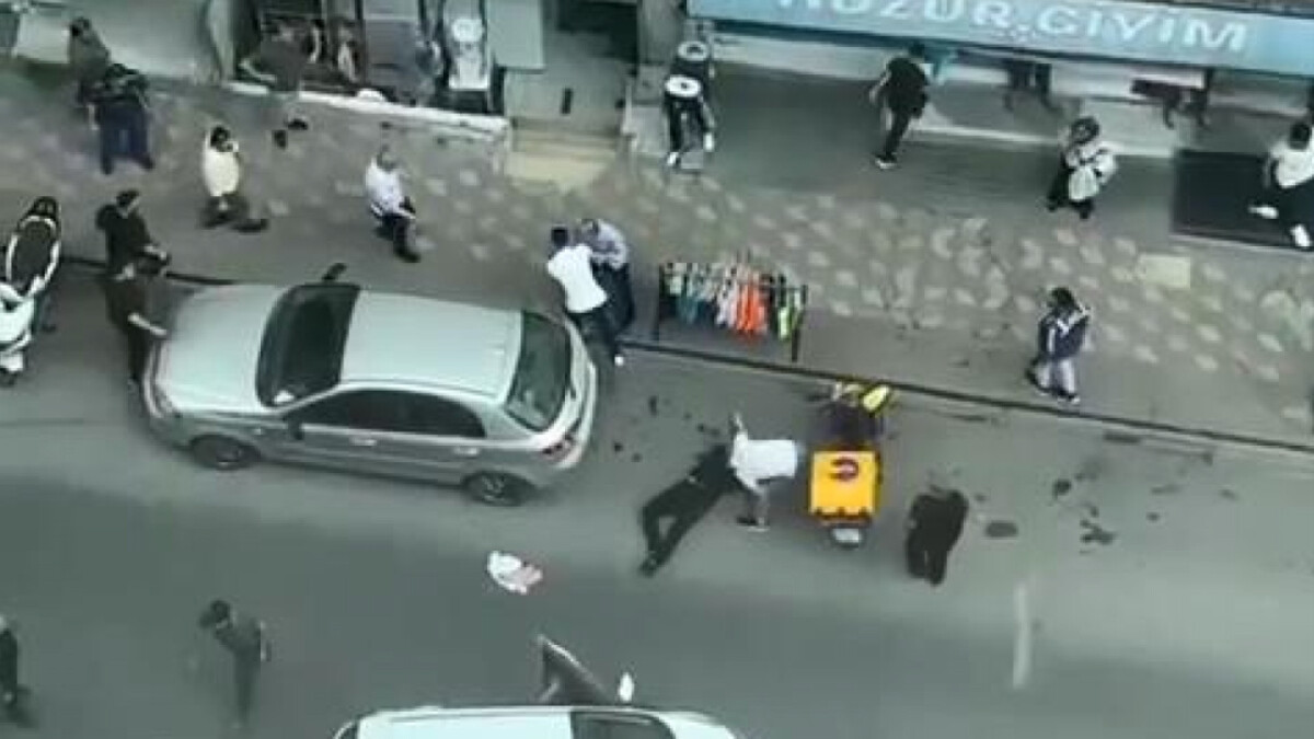 Güngören’de husumetlisine ateş etti arkadaşını vurdu