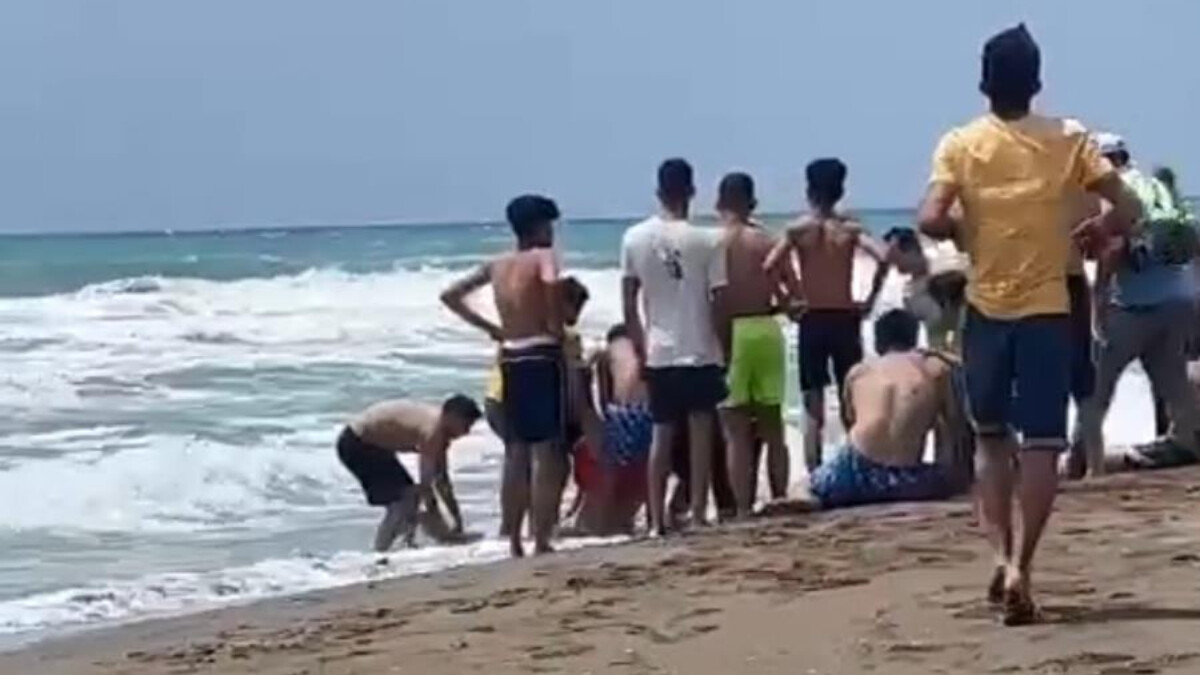 Hatay’da akıntıya kapılan çocuklarını kurtarmak isteyen baba hayatını kaybetti