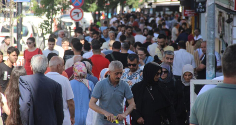 İstanbul boşaldı, Sivas’ta yoğunluk oluştu