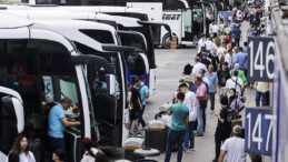 İstanbul Otogarı’ndaki bayram trafiği yoğunluğu azalmaya başladı