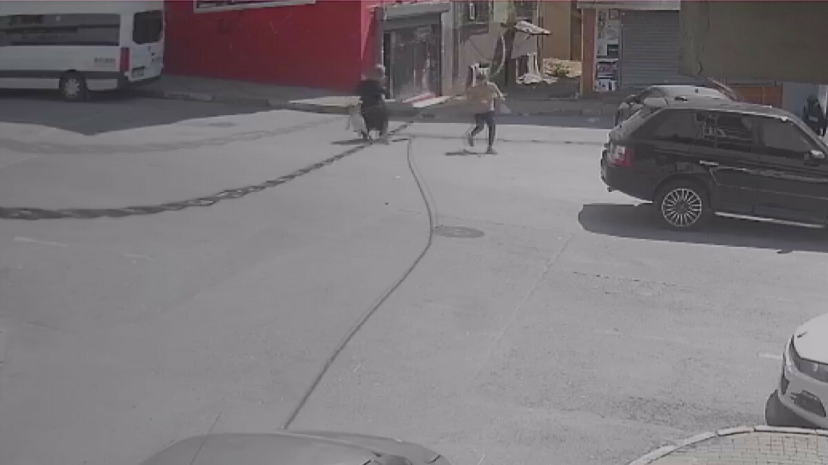İstanbul’da anne ve çocuklarının üzerine elektrik kabloları düştü