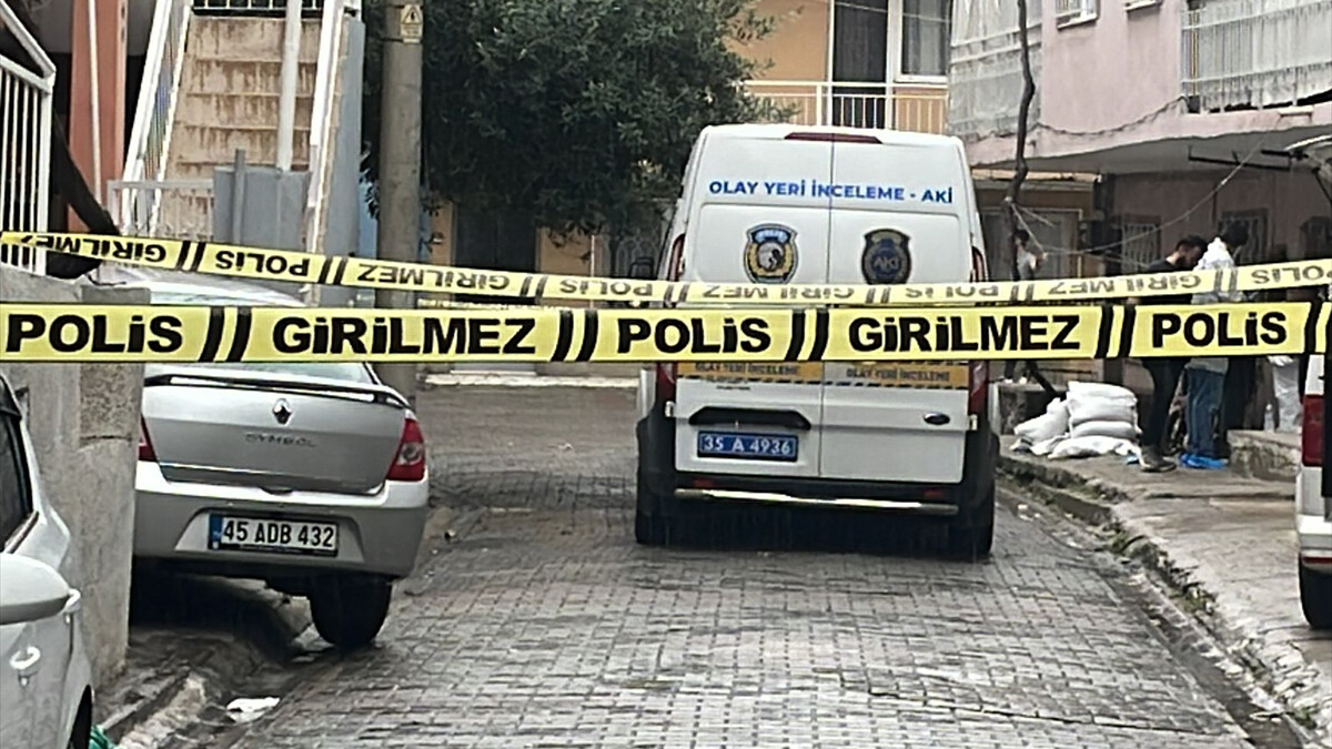 İzmir’de derin dondurucudan 3 ceset çıktı