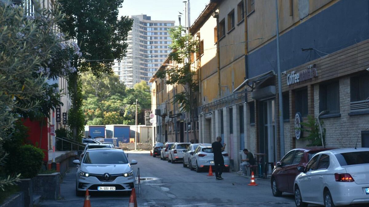 İzmir’de hissedilen deprem!