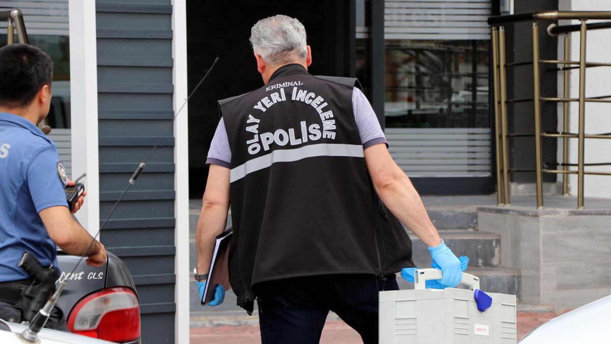 Kayseri’de avukat, tabancasını temizlerken kendini vurdu