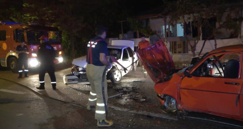 Kırıkkale’de otomobiller kafa kafaya çarpıştı: 3 ağır yaralı