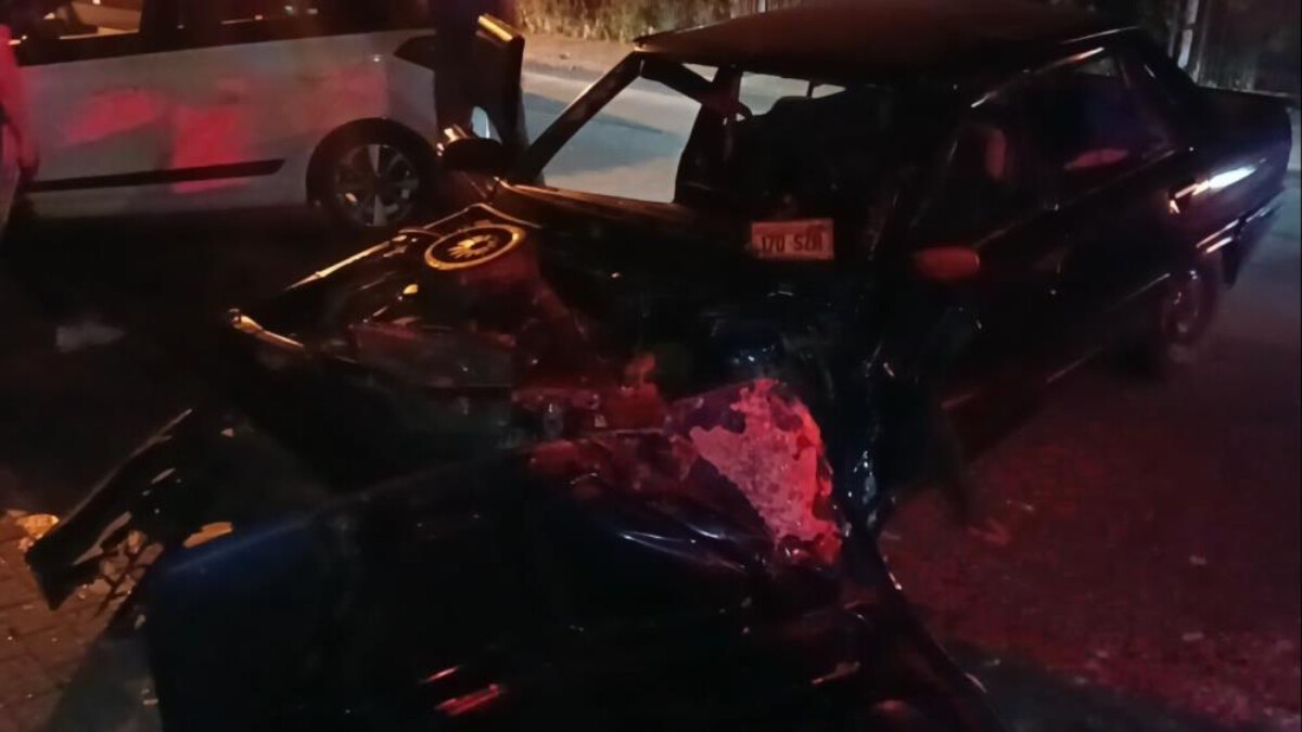 Kocaeli’de trafik levhasına çarpan otomobildeki 1 kişi yaralandı
