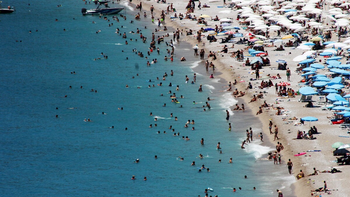 Kurban Bayramı tatilinde Ölüdeniz’de yoğunluk yaşanıyor