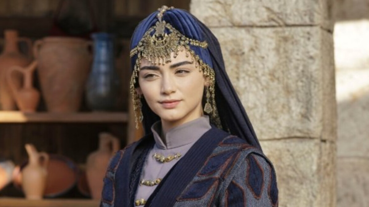 Kuruluş Osman’ın Bala’sı havuz başına geçti, güzelliğiyle akılları aldı! “Barbie Hatun”