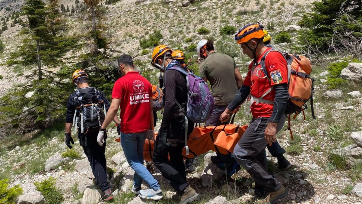 Niğde’de tırmanış sırasında düşen dağcı öldü