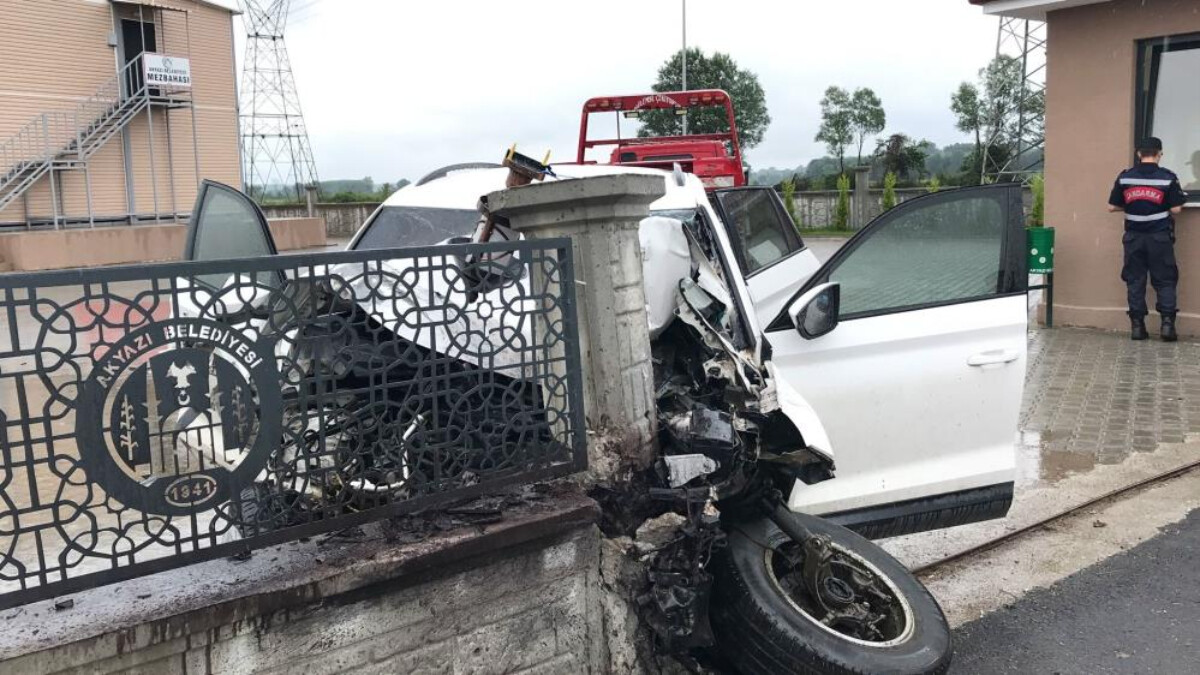 Sakarya’da kızını sınava götürürken yaptığı kazada öldü
