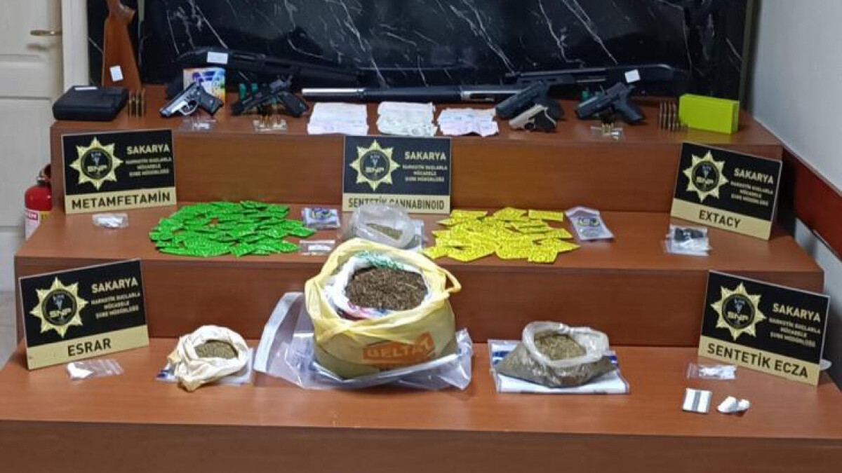 Sakarya’da uyuşturucu operasyonu: 23 gözaltı
