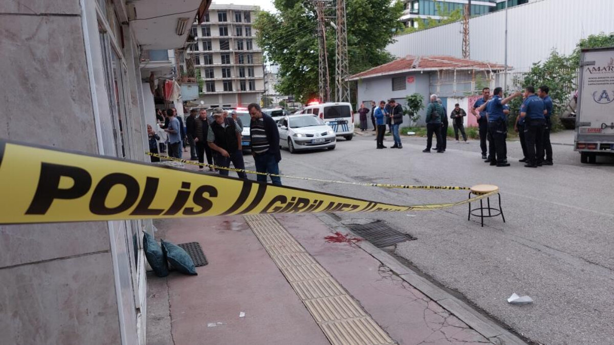 Samsun’da iş yerinin önünde silahlı saldırıya uğrayan kişi ağır yaralandı