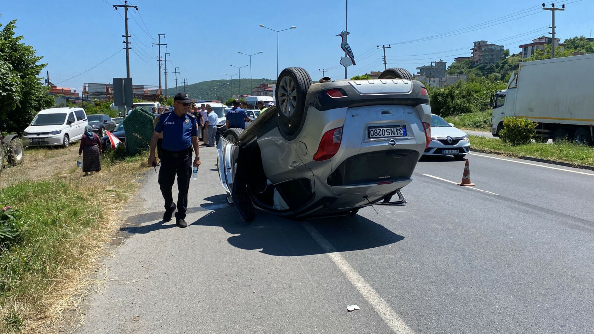 Samsun’da kontrolden çıkan araç takla attı