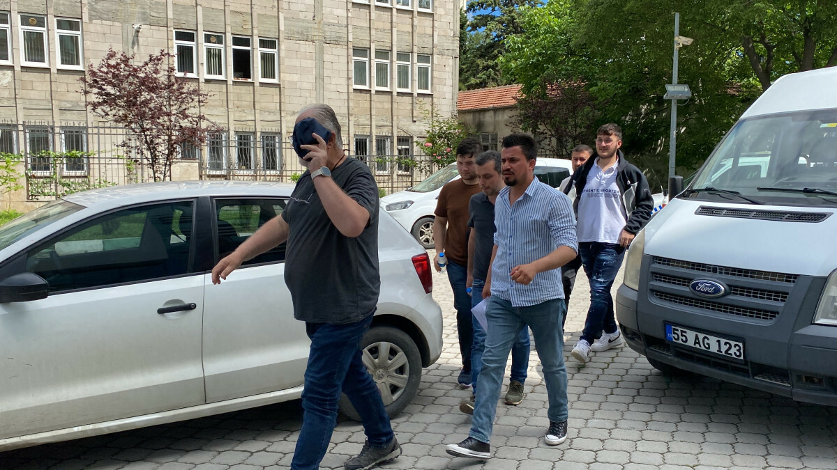 Samsun’da öğretim üyesi müstehcen çocuk görüntüsü indirdi!  Ev hapsine çarptırıldı