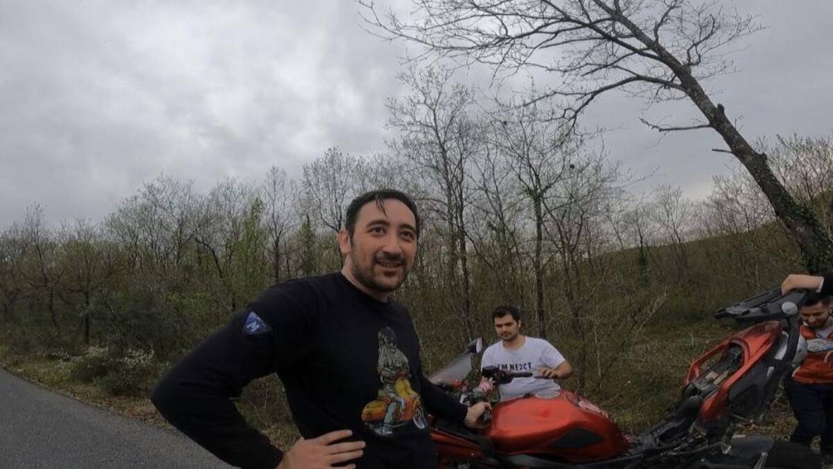 Şile’de motosiklet sürücüsü ölümden döndü! Metrelerce sürüklendi