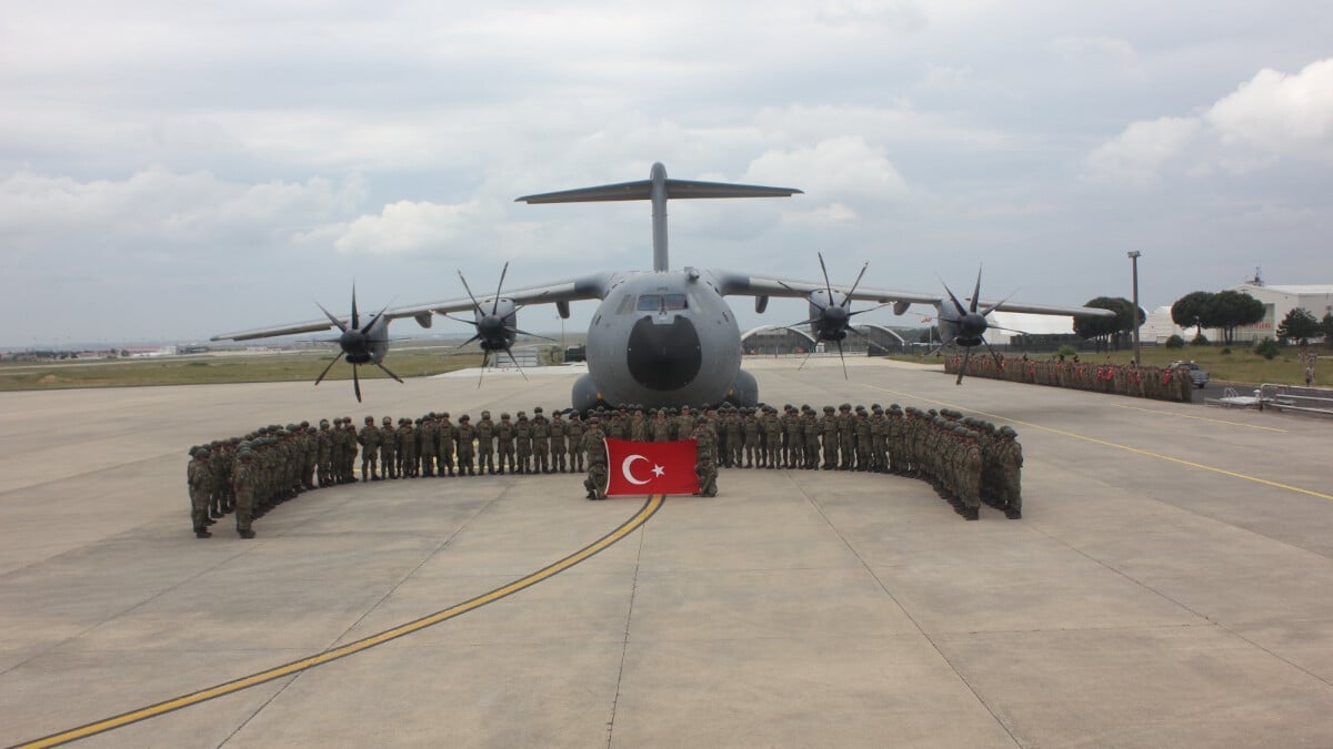 Türk askerinden Kosova’ya takviye sürüyor